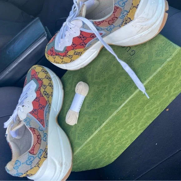 Gucci Rython - Picture 2 of 3